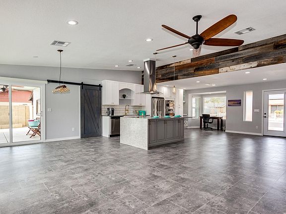 5th image of 1001 E Rosemonte Dr