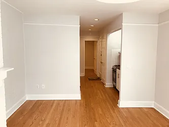 Rented by Metropolis Real Estate of Manhattan