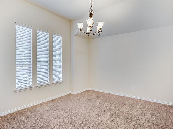 3rd image of 201 Double Eagle Dr