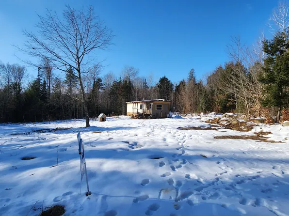 75 Varnum Pond Road, Temple, ME 04984