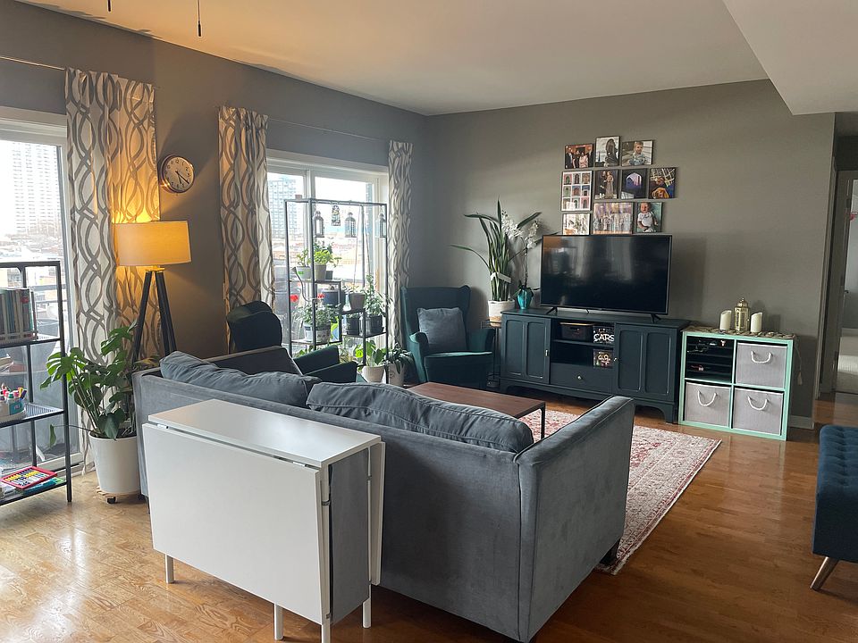 1st image of 5858 N Broadway Ave #601