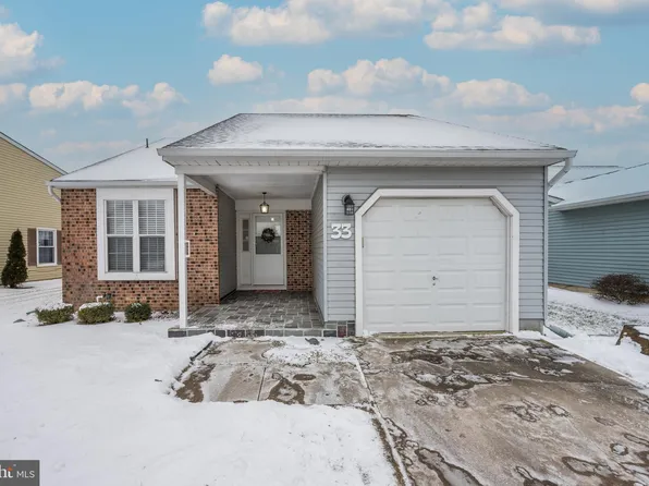 33 Bastian Dr, Mount Laurel, NJ 08054
