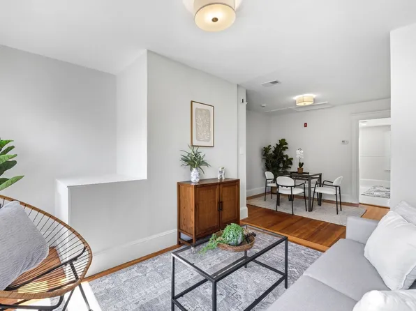 16 Clarkwood St Floor 3, Mattapan, MA 02126