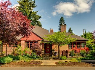 6029 NE Broadway St, Portland, OR 97213