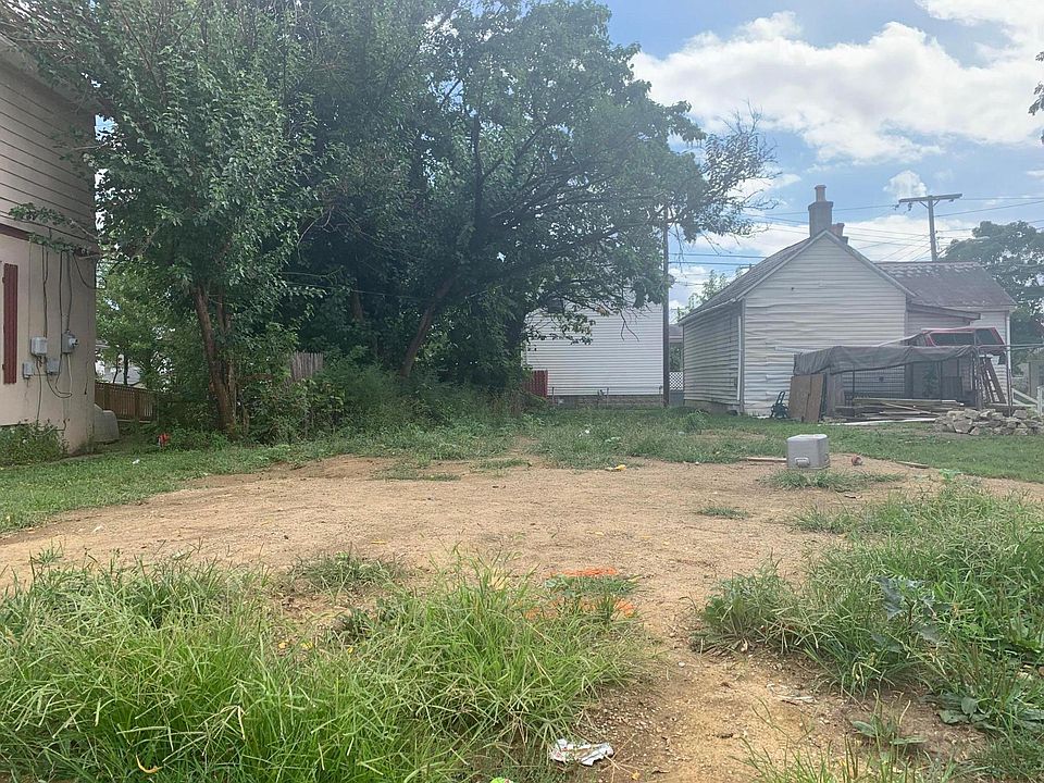 1st image of 747 Stewart Ave