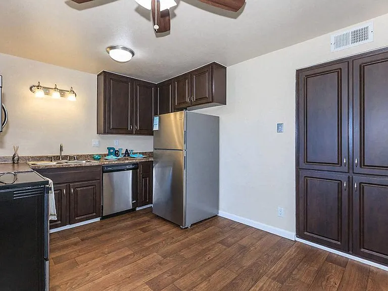 Villa Monair Apartments — Photo 35
