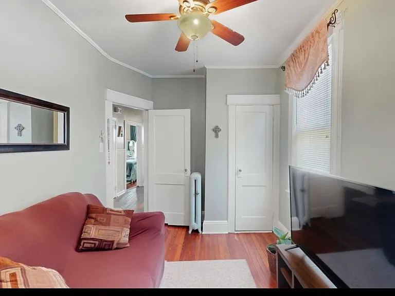 159 W 32nd St #2 — Photo 12