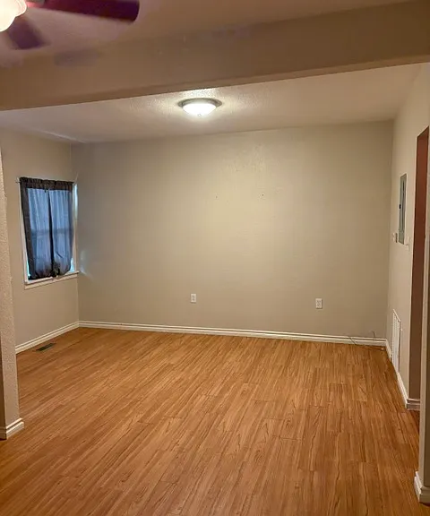 1718 Walnut St — Photo 8