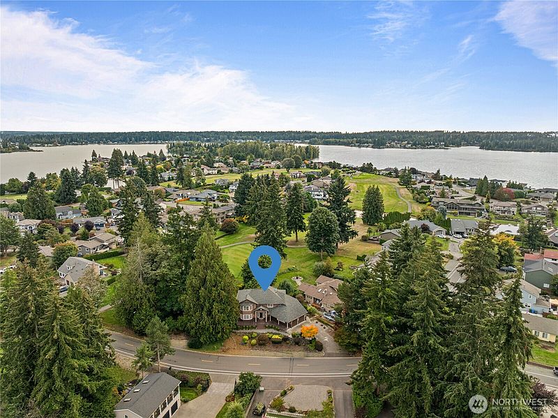 2nd image of 3018 200th Avenue E