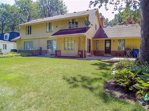 5th image of 4412 Bromley Dr