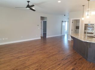 8771 W 11th Ave, Kennewick, WA 99338