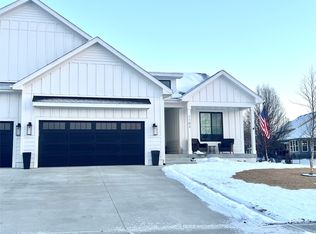 1102 NW 32nd St, Ankeny, IA 50023