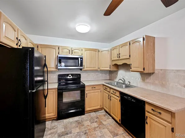 725 S Alton Way Bldg 30 #8B, Denver, CO 80247