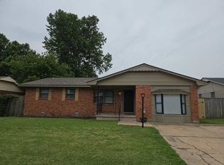 3815 SE Dorchester Dr, Lawton, OK 73501