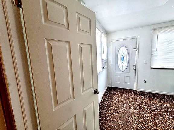 4th image of 120-10 172nd St Unit 1-2
