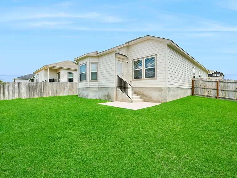 250 Antelope Valley — Photo 13