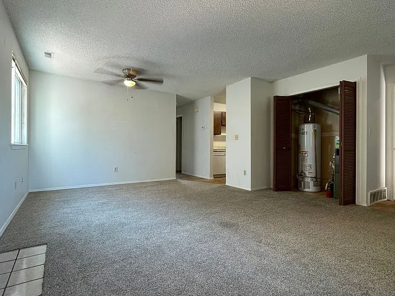 1765 Zebulon Dr #D — Photo 7
