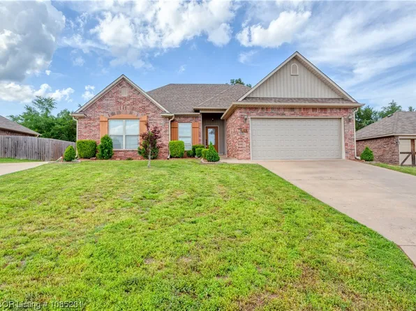 178 Pine St, Greenwood, AR 72936