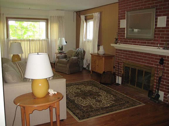 2nd image of 4433 Sunnyside Ave
