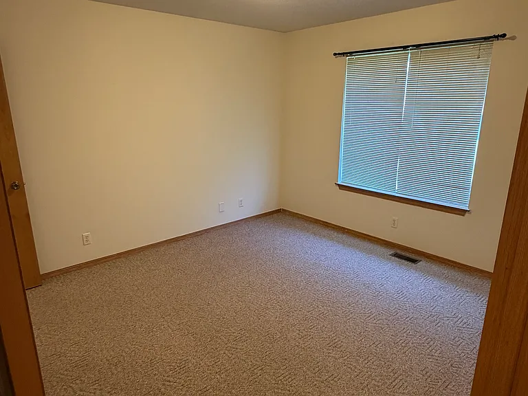 4039 S Fort Ave — Photo 14