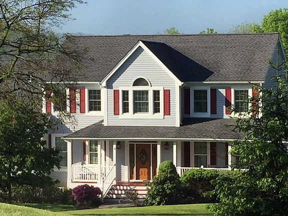 5th image of 4 Tudor Hill Dr