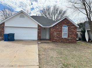 2305 SW Morris St, Bentonville, AR 72712