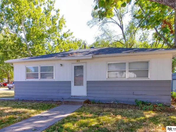 5835 Holdrege St, Lincoln, NE 68505
