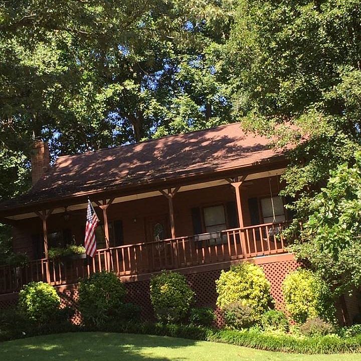 1st image of 173 Deerfield Ln