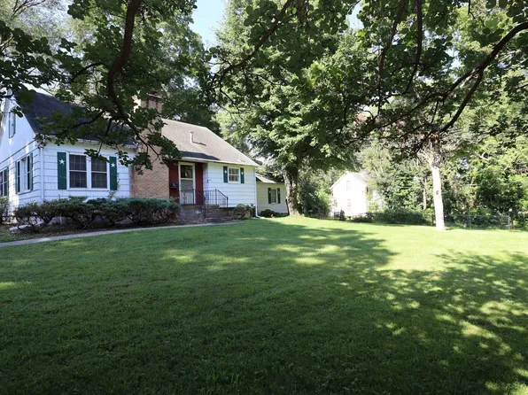 115 E 8th St, Eudora, KS 66025