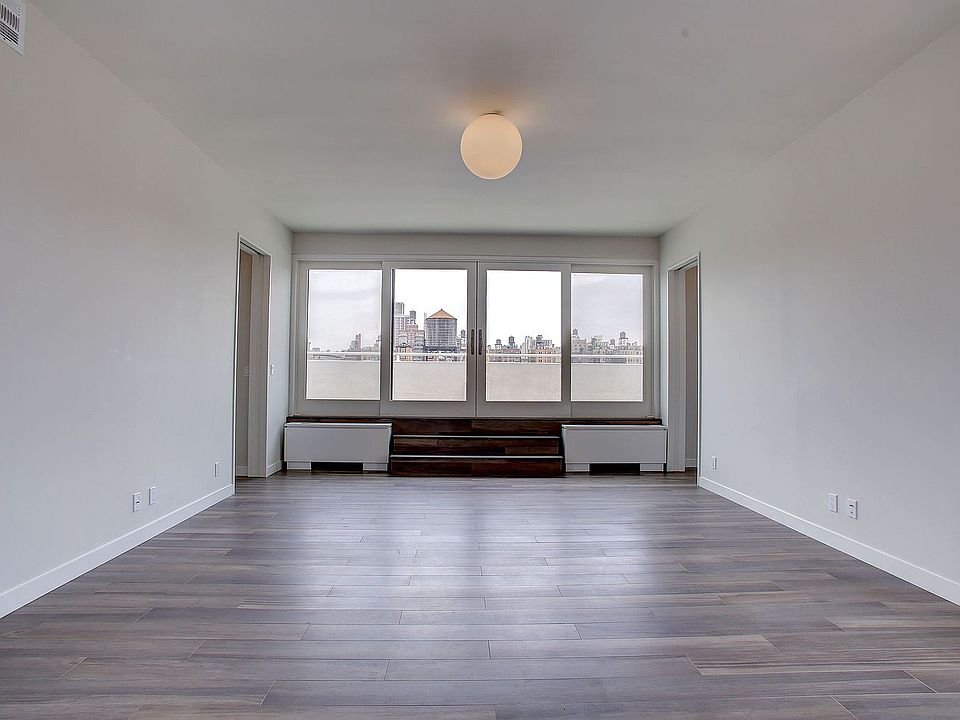 1st image of 158 W 81st St
