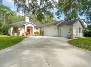 2825 Lake Dr, Deland, FL 32720