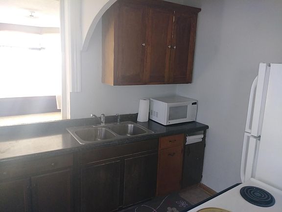 4th image of 177 Carimona St APT 4