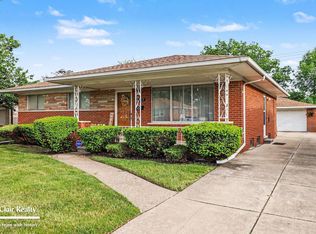 17114 Wilson Ave, Eastpointe, MI 48021