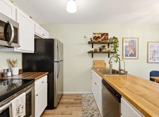 507 East Blf #507, Madison, WI 53704