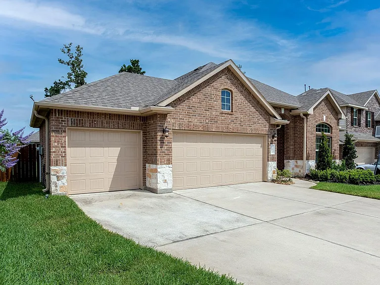 14014 Sand Ridge Xing — Photo 1