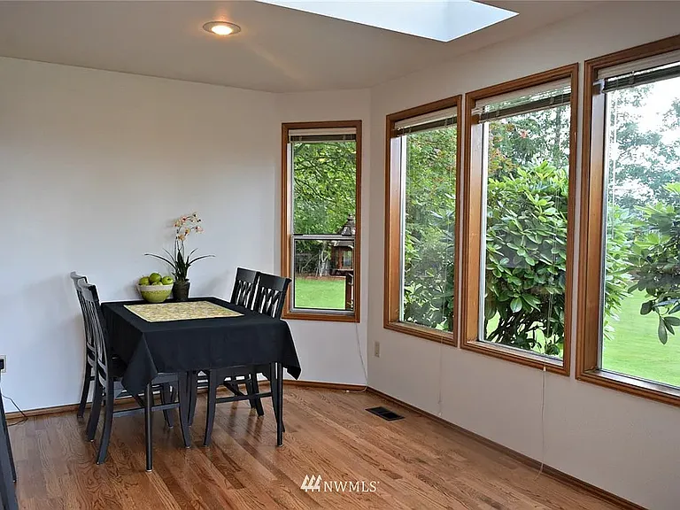 21336 NE 1st St — Photo 14