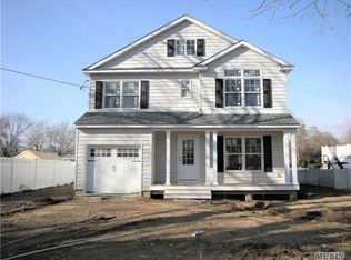3 Central Ave, Amityville, NY 11701
