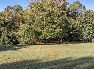 307 Darby Rd, Yorktown, VA 23693