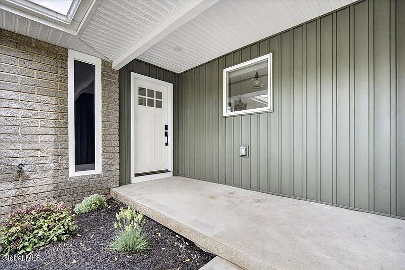 2nd image of 25 Merritt Road