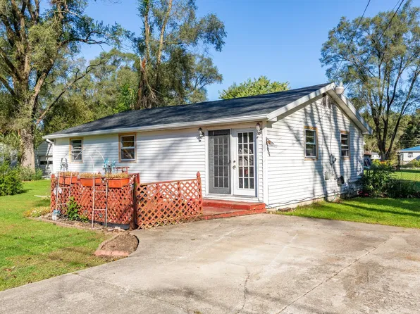 29641 San Lu Rae Dr, Elkhart, IN 46514