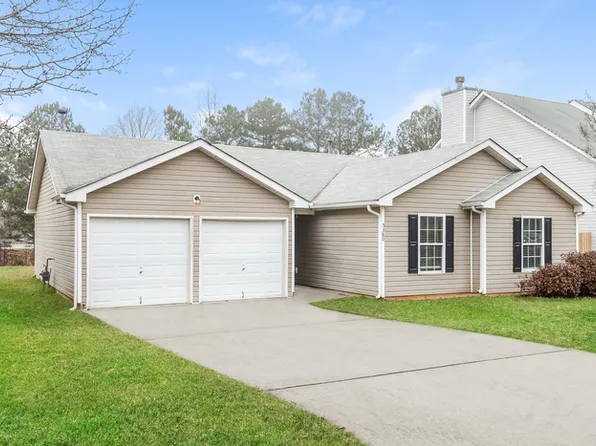 5380 Sand Bar Ln, Atlanta, GA 30349