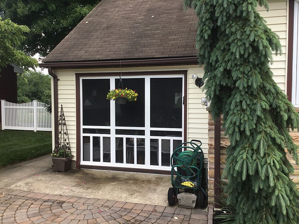2nd image of 237 Pope Ave