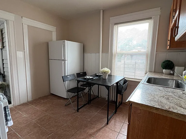 832 Calhoun Ave #1 — Photo 2