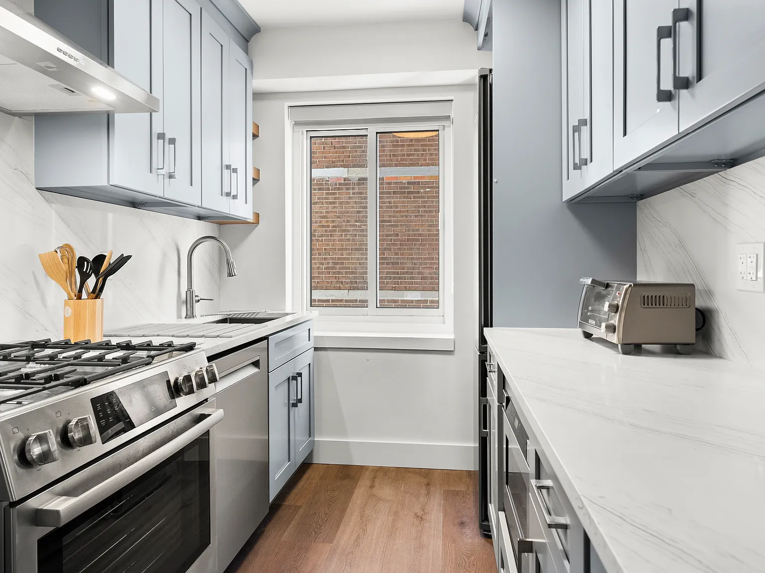 420 East 58th Street — Photo 3