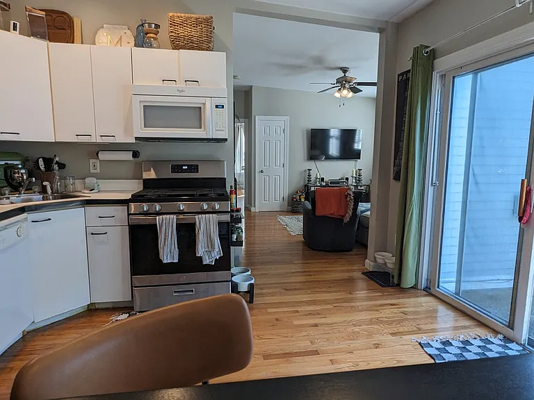 9 Vinton St #1 — Photo 6
