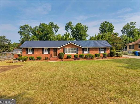 2205 Stonewall St, Dublin, GA 31021