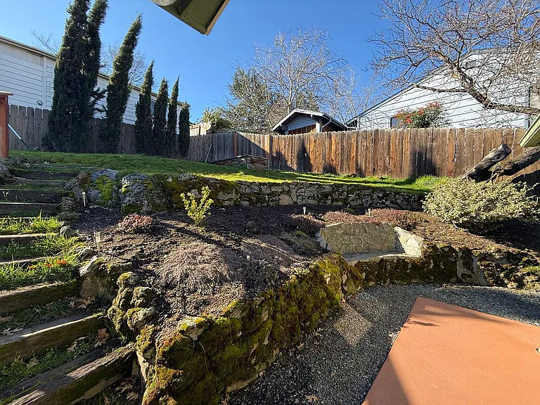 282 Sheridan St — Photo 19