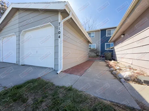 7104 Robin Dr, Gillette, WY 82718
