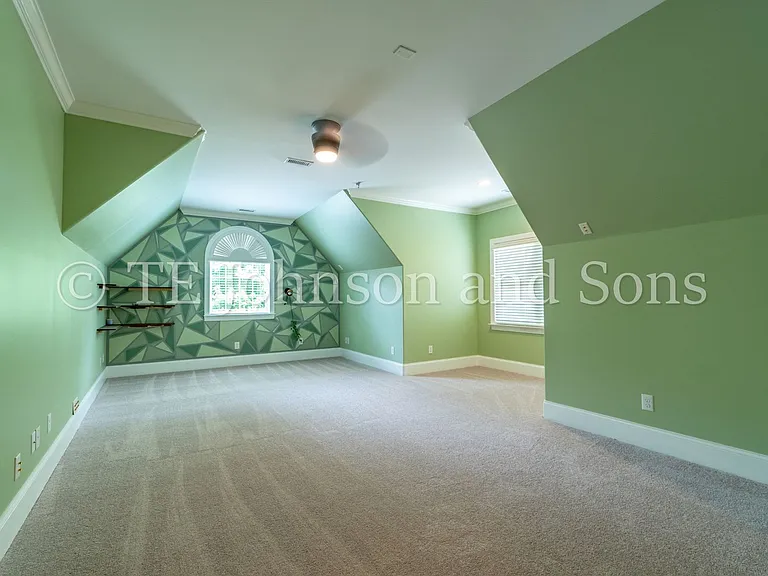 1112 Oakencroft Ct — Photo 39