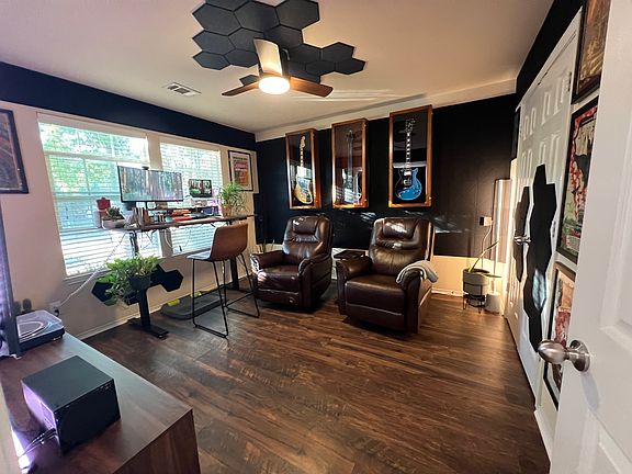 3rd image of 12946 Adela Dr